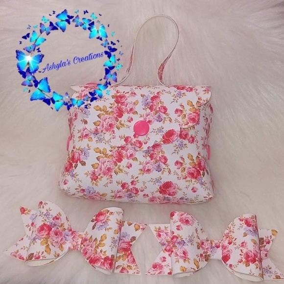 Mini Purse & Bows - Picture 2 of 3